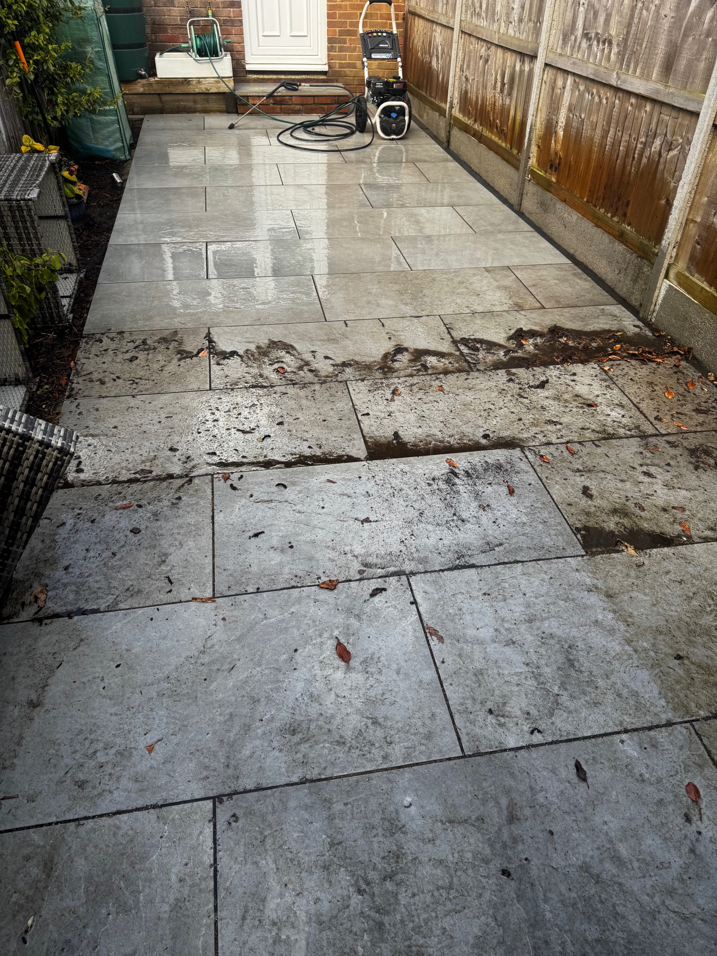 Mid-Clean — Porcelain Patio
